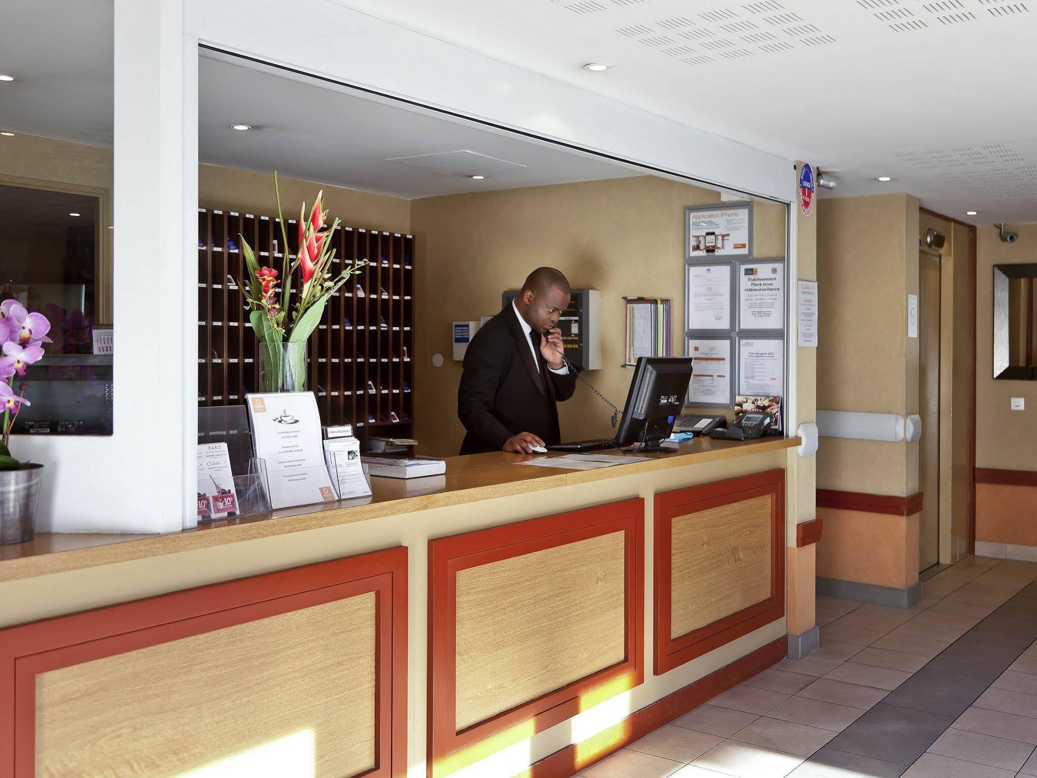 Aparthotel Adagio Access Paris Saint-Denis Pleyel Saint-Denis (Seine-Saint-Denis) Exterior foto